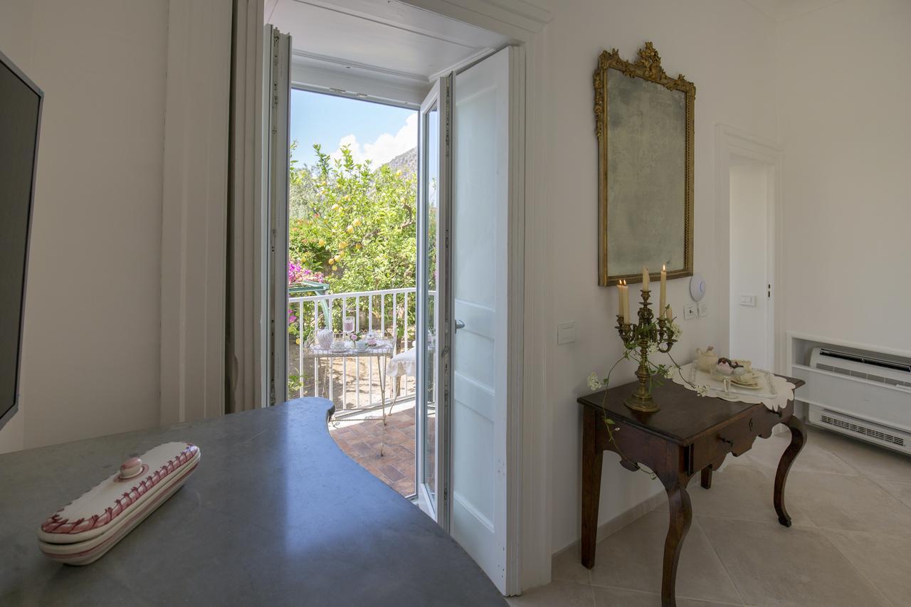 Bed and Breakfast Palazzo Cacace Relais Пьяно-ди-Сорренто Экстерьер фото